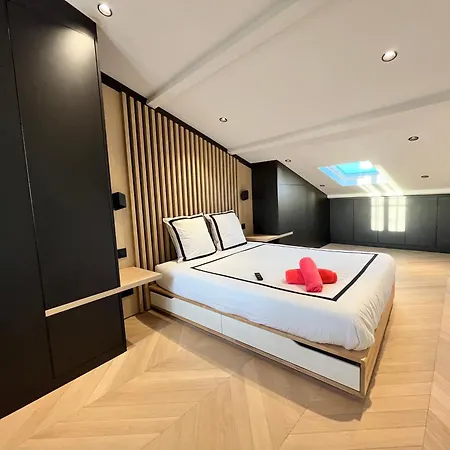 Rooftop Unique Vue / Vieil Apartment *