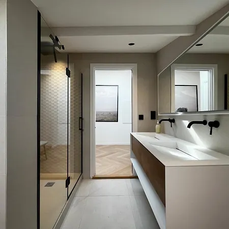 Apartment Rooftop Unique Vue / Vieil